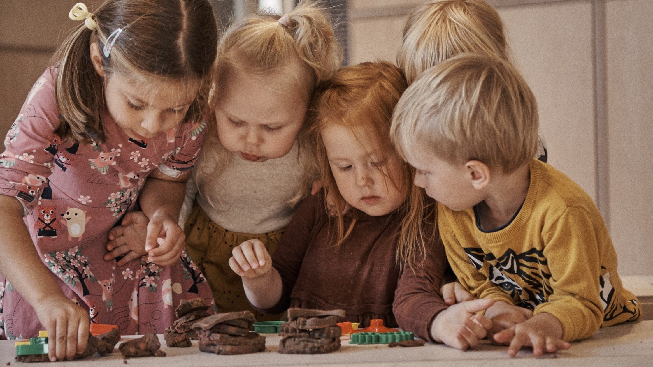 Through play, children can develop their cognitive, linguistic, social, emotional and physical skills simultaneously