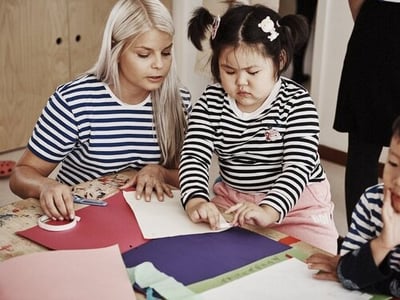 Child+creating+their+HEI+Art+Portfolio+at+HEI+Schools+Baotou Child+creating+their+HEI+Art+Portfolio+at+HEI+Schools+Baotou