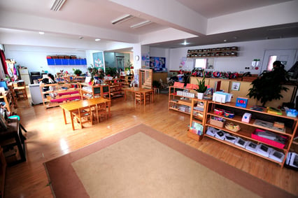 A typical Montessori classroom   Source: Natalie Cho, WikiCommons