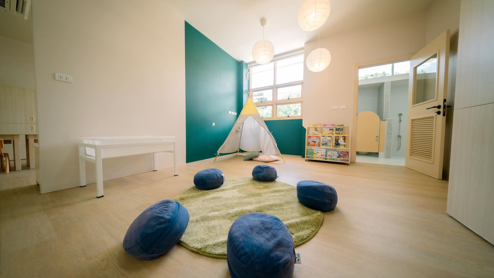 HEI phuket classroom HEI phuket classroom